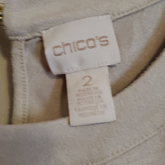 Top - Picture 2 of 3